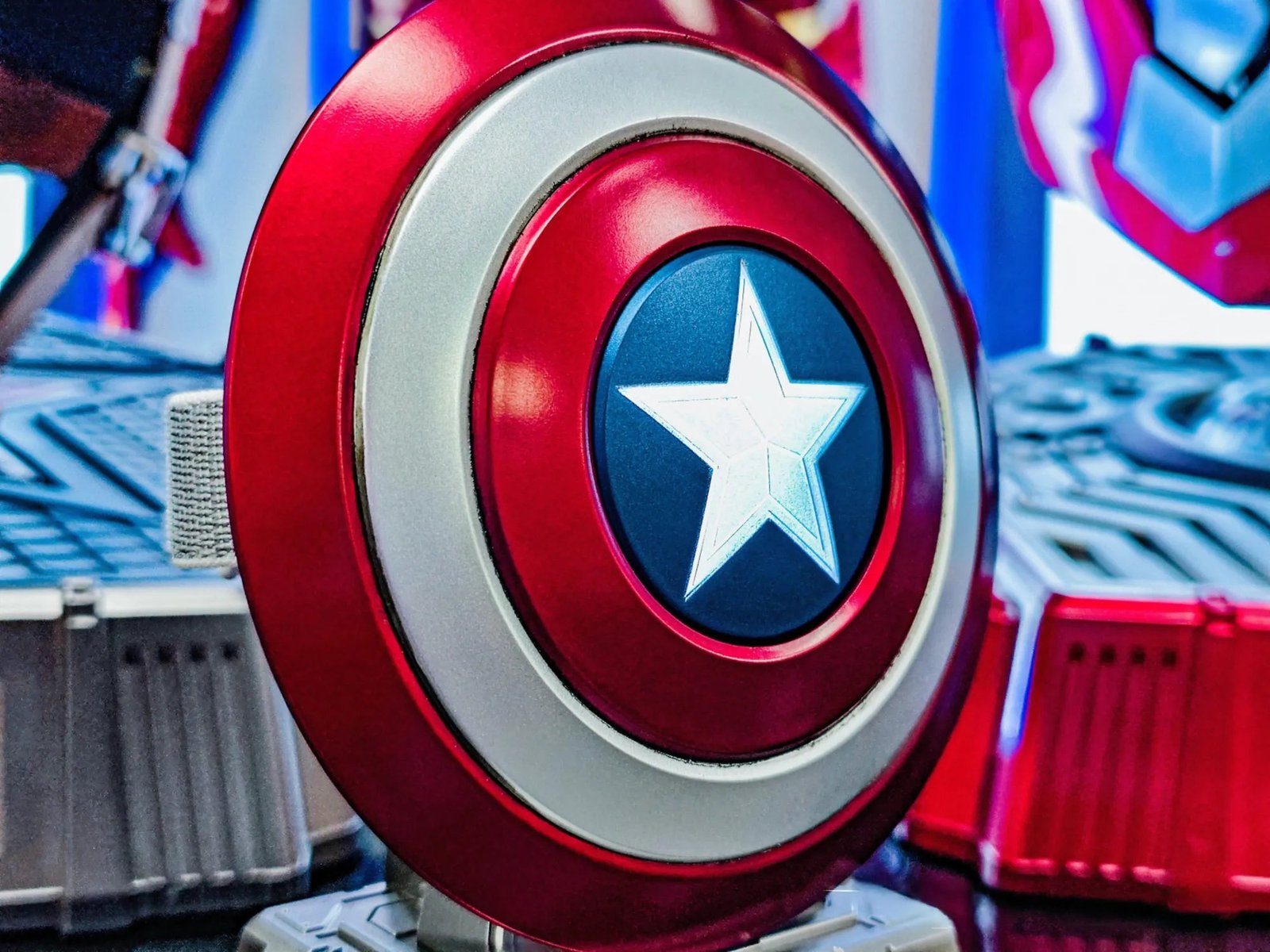 Captain America Shield Bust - Image 2