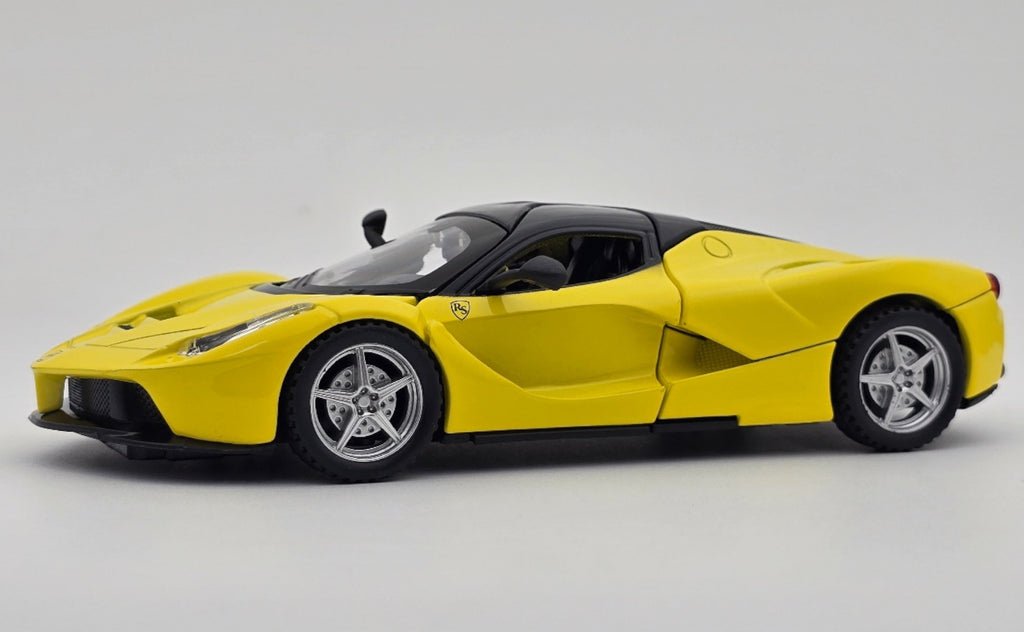 Ferrari LaFerrari 1:24 diecast scale model car collectible | Assorted Colors - Image 9