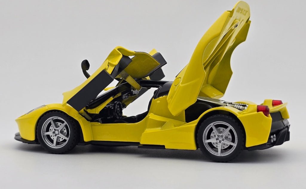 Ferrari LaFerrari 1:24 diecast scale model car collectible | Assorted Colors - Image 11