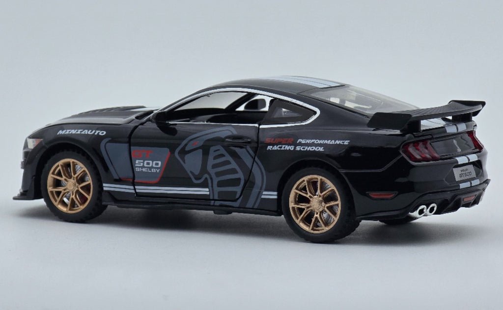 Ford Mustang Shelby GT500 1:24 diecast scale model car - Image 5