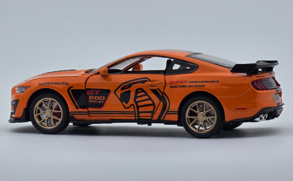 Ford Mustang Shelby GT500 1:24 diecast scale model car - Image 13
