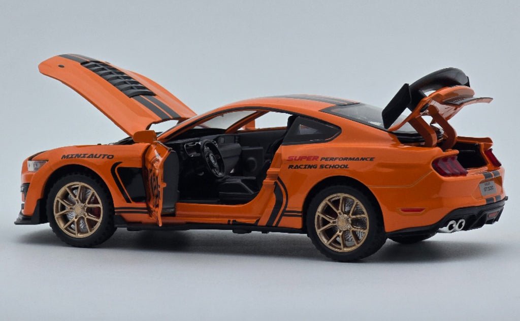 Ford Mustang Shelby GT500 1:24 diecast scale model car - Image 12