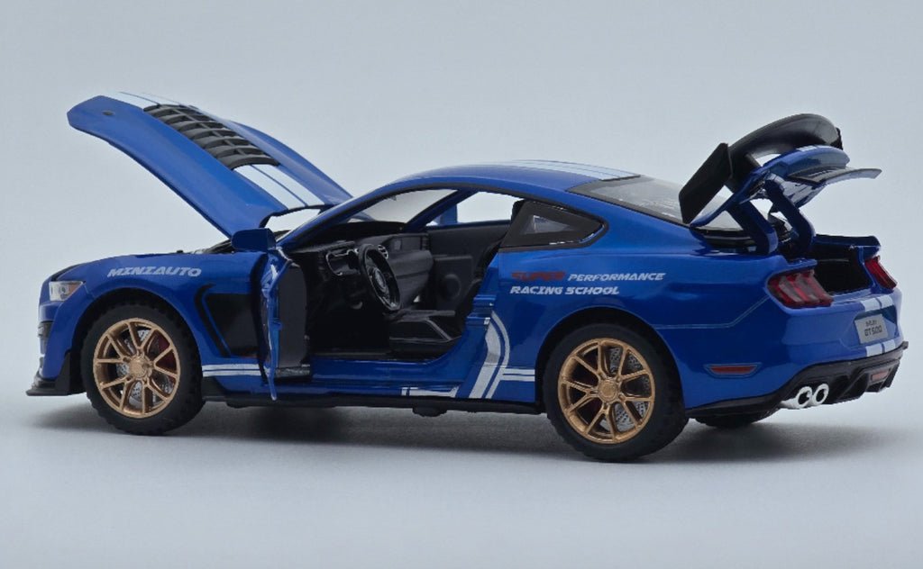 Ford Mustang Shelby GT500 1:24 diecast scale model car - Image 16